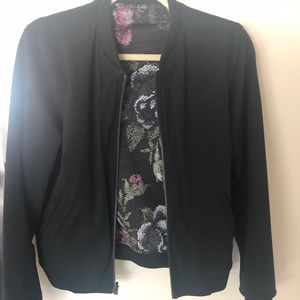 Lulu lemon reversible black/flower bomber jacket